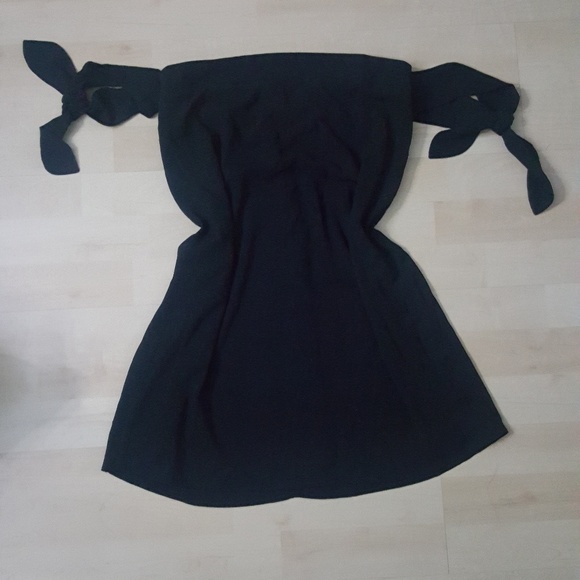 Black Tie Sleeve Off the Shoulder Mini Dress S - Picture 2 of 2